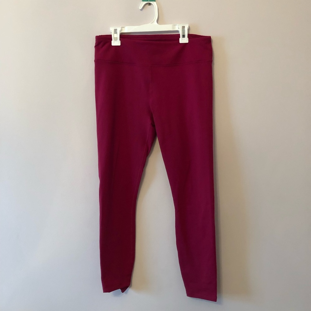 maroon Fabletics leggings